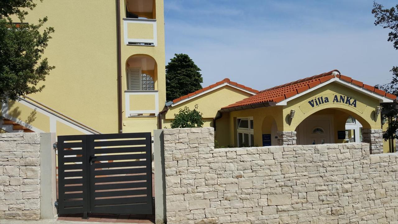 Premium Appartments Suha Punta Kampor Exteriör bild