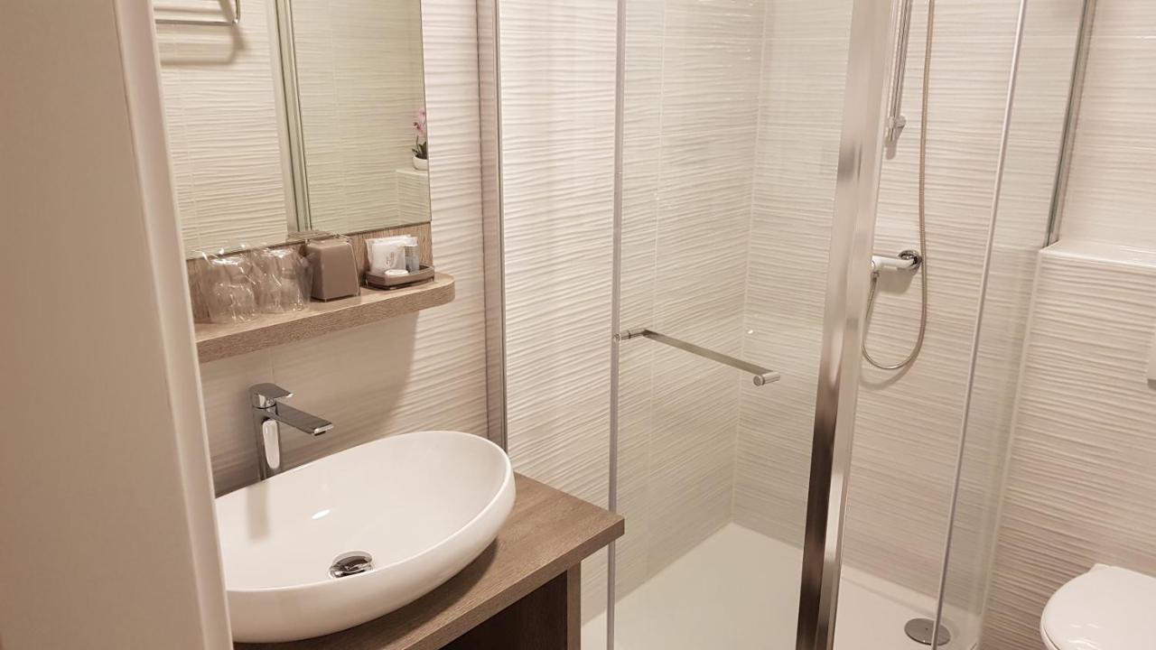 Premium Appartments Suha Punta Kampor Exteriör bild